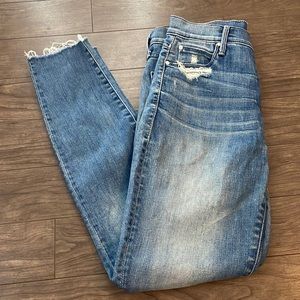 MOTHER Stunner Ankle Fray Jeans